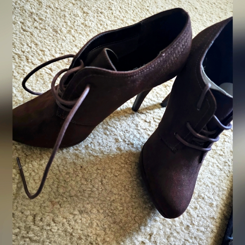 Women's Bootie with Heel